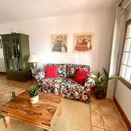 Casa Azuaje View 乡村民宿 *